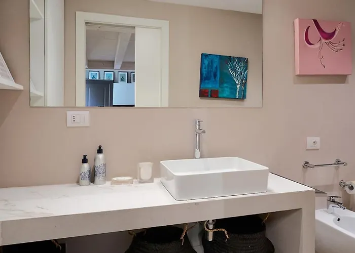Apartment Style Loft In Great Location